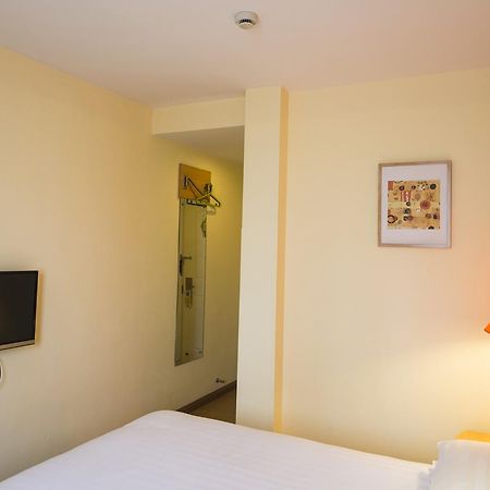Home Inn Shanghai Xujiahui West Zhongshan Road Ngoại thất bức ảnh